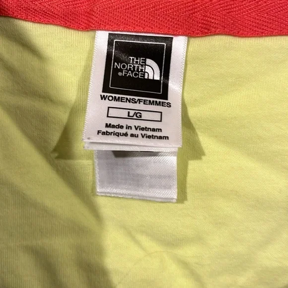 Men or Women Northface Jacket - Picture 2 of 5